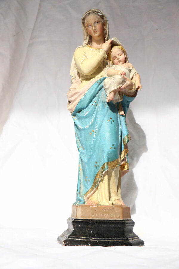 Grande vierge Ste Marie à l'enfant Jésus plâtre polychrome réhaussé à la feuille d'or – Image 2