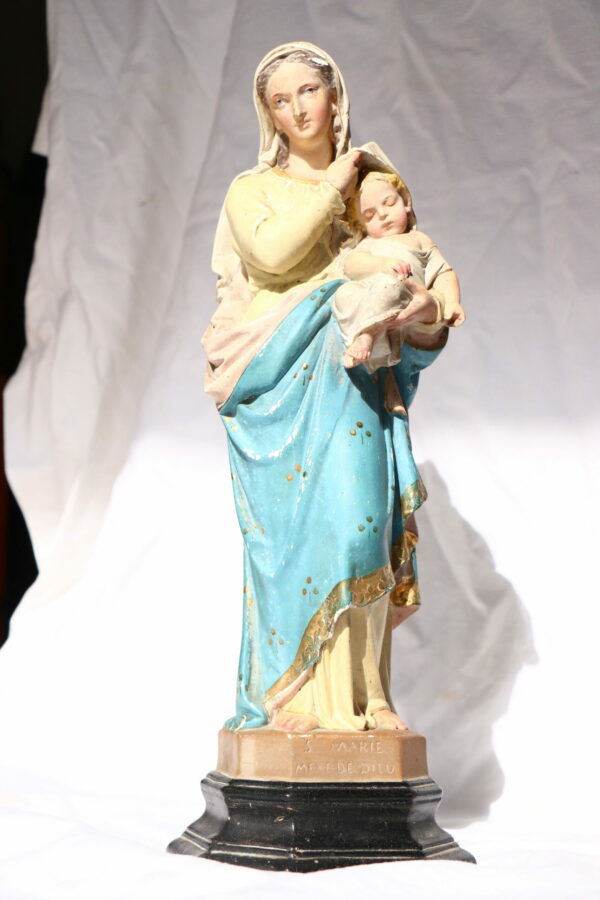 Grande vierge Ste Marie à l'enfant Jésus plâtre polychrome réhaussé à la feuille d'or – Image 6